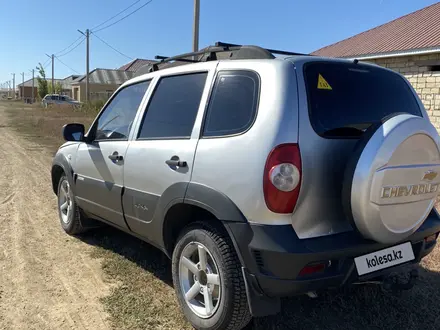 Chevrolet Niva 2013 года за 2 850 000 тг. в Актобе – фото 6