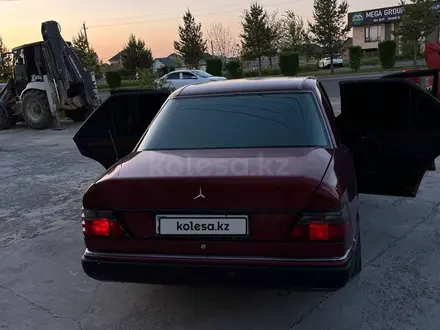 Mercedes-Benz E 230 1990 года за 1 600 000 тг. в Шымкент – фото 4