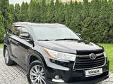 Toyota Highlander 2014 годаүшін15 200 000 тг. в Алматы