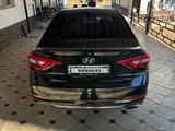 Hyundai Sonata 2015 года за 7 500 000 тг. в Шымкент – фото 5