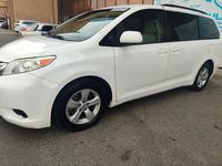 Toyota Sienna 2015 года за 14 000 000 тг. в Алматы