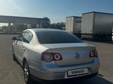 Volkswagen Passat 2006 года за 4 000 000 тг. в Алматы – фото 4