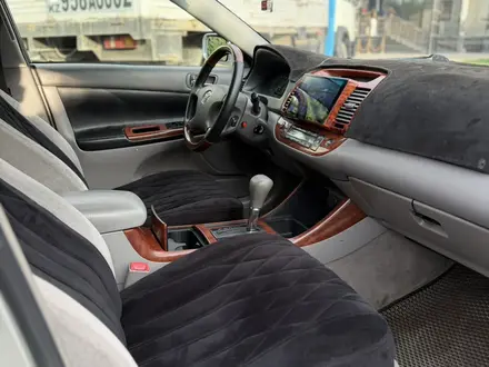 Toyota Camry 2004 года за 4 400 000 тг. в Алматы – фото 11