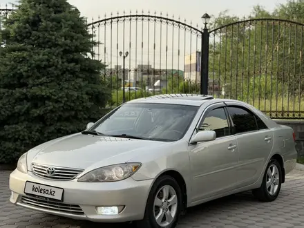 Toyota Camry 2004 года за 4 400 000 тг. в Алматы – фото 2