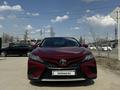 Toyota Camry 2018 года за 11 200 000 тг. в Алматы – фото 4