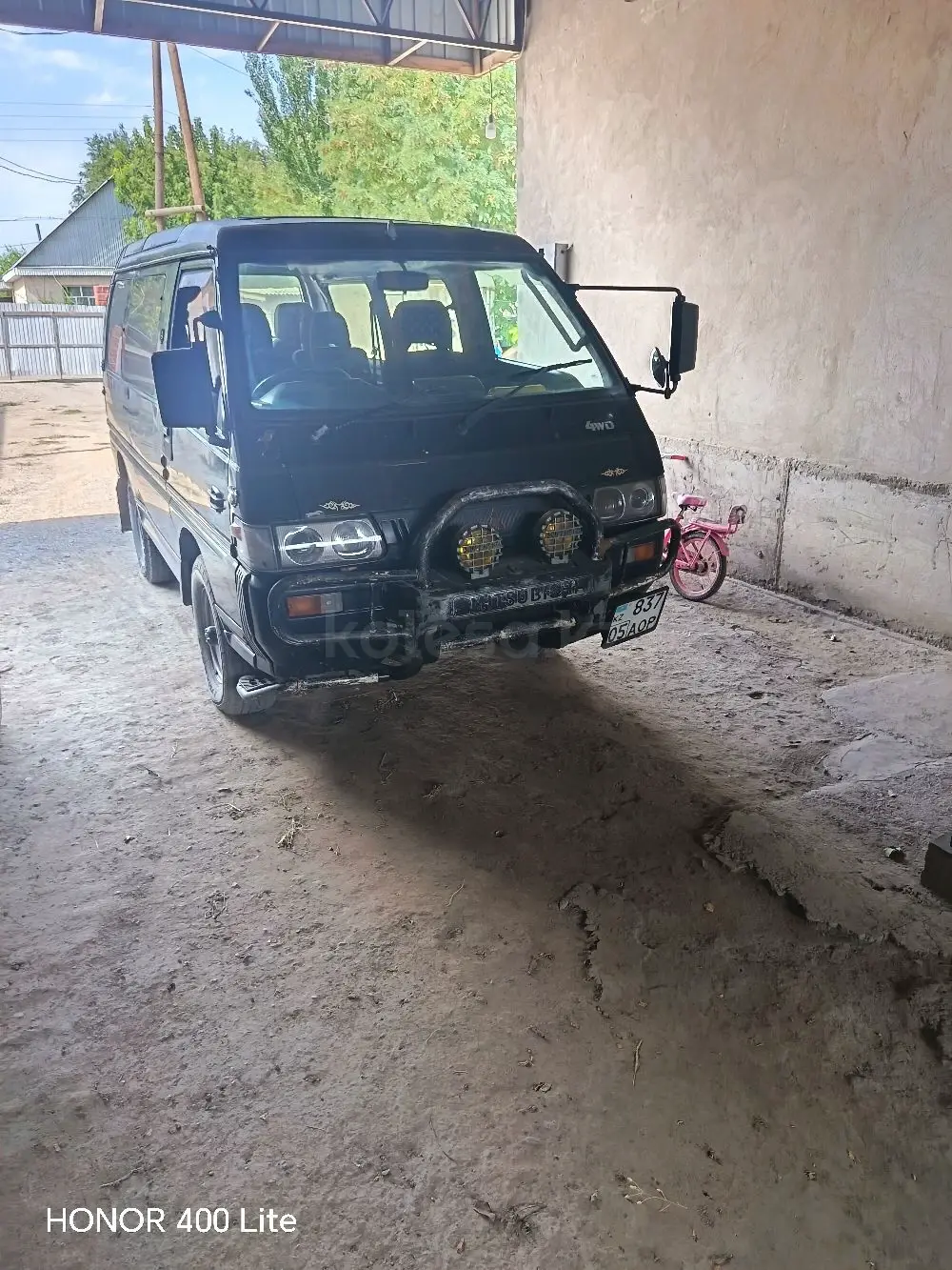 Mitsubishi Delica, 1991