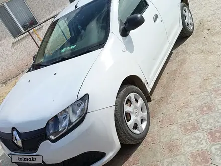 Renault Logan 2015 года за 2 800 000 тг. в Уральск – фото 2