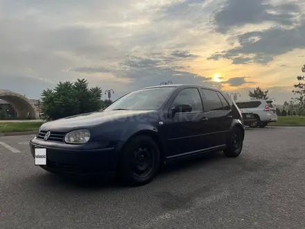 Volkswagen Golf 2000 года за 1 800 000 тг. в Тараз – фото 10