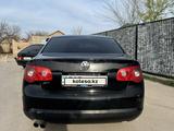 Volkswagen Jetta 2005 годаүшін2 500 000 тг. в Шымкент – фото 4