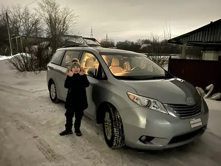 Toyota Sienna 2015 года за 10 000 000 тг. в Актобе – фото 14