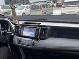 Toyota RAV4 2017 года за 12 500 000 тг. в Павлодар – фото 2