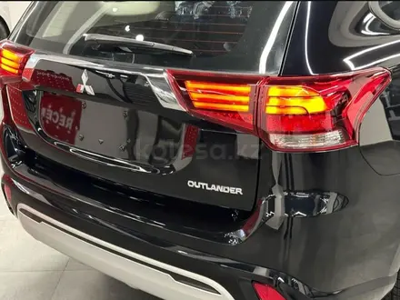 Mitsubishi Outlander 2023 года за 13 350 000 тг. в Астана – фото 9