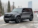 Land Rover Defender 2022 года за 77 800 000 тг. в Алматы