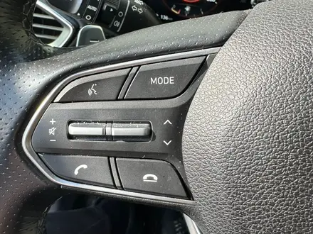 Hyundai Santa Fe 2022 года за 15 100 000 тг. в Караганда – фото 10