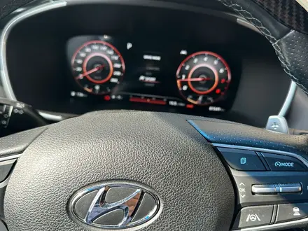 Hyundai Santa Fe 2022 года за 15 100 000 тг. в Караганда – фото 12