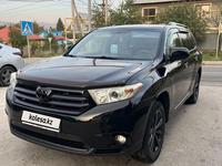 Toyota Highlander 2011 годаfor10 000 000 тг. в Алматы