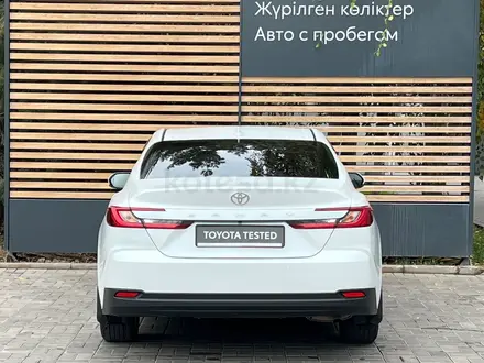 Toyota Camry Elegance 2025 года за 16 490 000 тг. в Алматы – фото 4