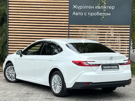 Toyota Camry Elegance 2025 года за 16 490 000 тг. в Алматы – фото 6