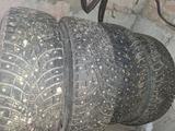 Диски с зимней резиной за 200 000 тг. в Риддер – фото 2