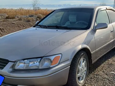 Toyota Camry 2001 года за 3 650 000 тг. в Алматы – фото 5