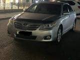 Toyota Camry 2010 года за 5 100 000 тг. в Атырау – фото 4