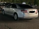 Toyota Camry 2010 года за 5 100 000 тг. в Атырау – фото 3
