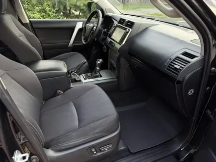 Toyota Land Cruiser Prado 2018 года за 18 600 000 тг. в Алматы – фото 11