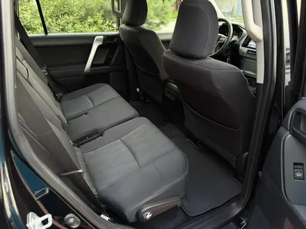 Toyota Land Cruiser Prado 2018 года за 18 600 000 тг. в Алматы – фото 13