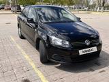Volkswagen Polo 2014 года за 2 200 000 тг. в Актобе – фото 4