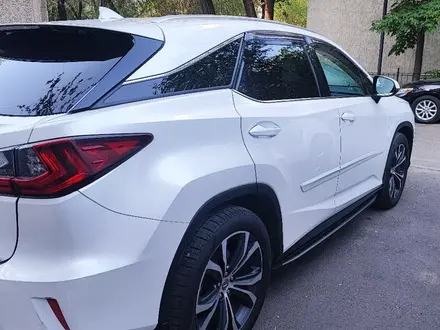 Lexus RX 350 2018 года за 18 800 000 тг. в Алматы – фото 4