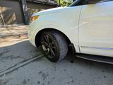 Ford Explorer 2013 года за 11 000 000 тг. в Алматы – фото 5