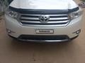 Toyota Highlander 2013 годаfor8 700 000 тг. в Актобе