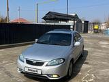Daewoo Gentra 2014 года за 3 300 000 тг. в Шымкент – фото 2