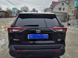 Toyota RAV4 2021 годаүшін16 100 000 тг. в Семей – фото 2