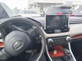 Toyota RAV4 2019 года за 14 000 000 тг. в Актобе – фото 3