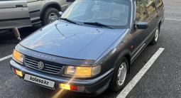 Volkswagen Passat 1994 годаүшін2 650 000 тг. в Караганда