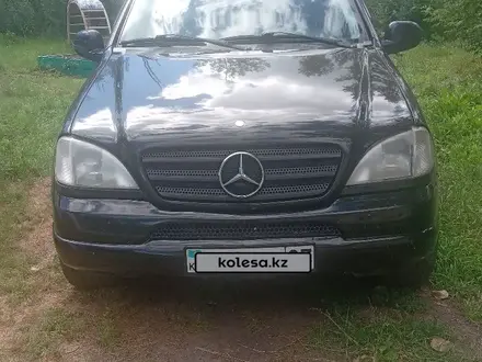 Mercedes-Benz ML 320 2001 года за 5 000 000 тг. в Степногорск – фото 22