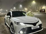 Toyota Camry 2021 года за 16 850 000 тг. в Алматы – фото 5