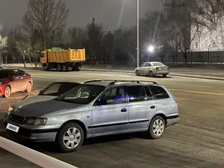 Toyota Carina E