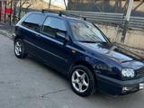 Volkswagen Golf 1994 годаfor1 400 000 тг. в Алматы