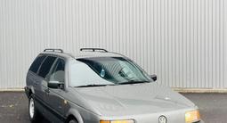 Volkswagen Passat 1991 годаүшін1 350 000 тг. в Караганда