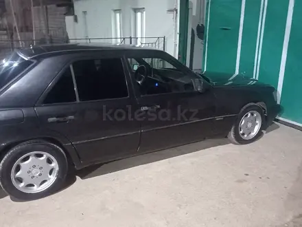 Mercedes-Benz E 230 1989 года за 1 150 000 тг. в Туркестан – фото 6