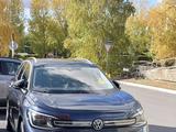 Volkswagen ID.6 2023 года за 15 500 000 тг. в Астана