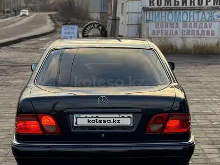 Mercedes-Benz E 230 1996 года за 2 750 000 тг. в Караганда – фото 34