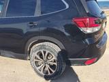 Subaru Forester 2021 года за 10 900 000 тг. в Актау – фото 2