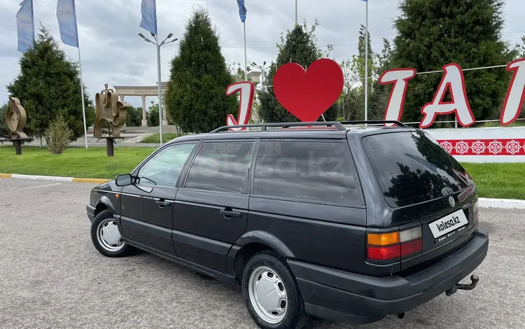 Volkswagen Passat 1991 годаүшін1 800 000 тг. в Тараз