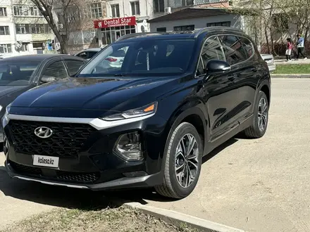Hyundai Santa Fe 2018 года за 10 300 000 тг. в Актобе
