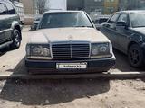 Mercedes-Benz E 220 1993 года за 2 100 000 тг. в Караганда