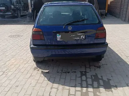 Volkswagen Golf 1994 года за 610 000 тг. в Алматы – фото 2