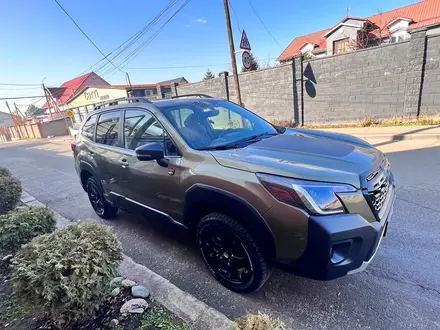 Subaru Forester 2022 года за 18 500 000 тг. в Алматы – фото 2